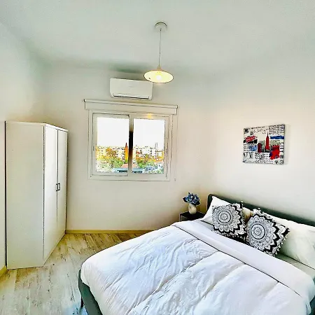 아파트 Mina 53 라르나카